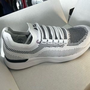 APL tech loom breeze